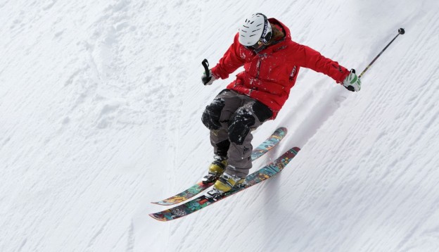 Skier-Pixabay