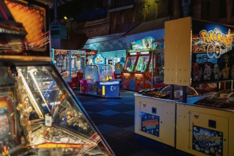 Arcade full of games