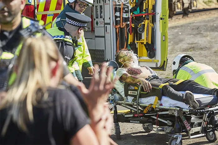 Youvstrain Tom And Ambulance Crew 700
