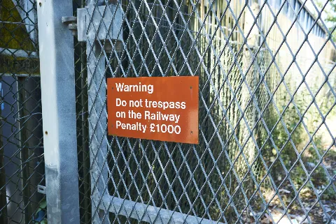 youvstrain_warning-sign_smaller_kb